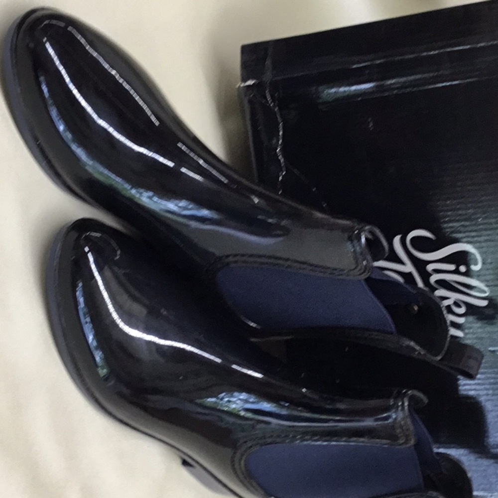 Silky toes navy rain boots size XL, euro 39